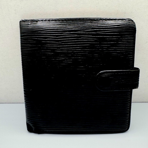 Louis Vuitton Handbags - Louis Vuitton Black Epi Wallet Preloved